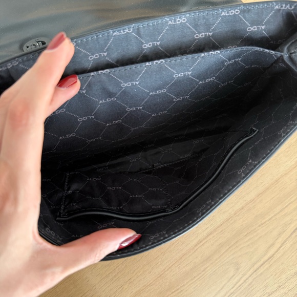 ALDO CHAIN STRAP CROSSBODY - Picture 9 of 14